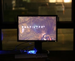 Photo of Half-Life 2 running on MacBook Pro and Dell 2400FPW.